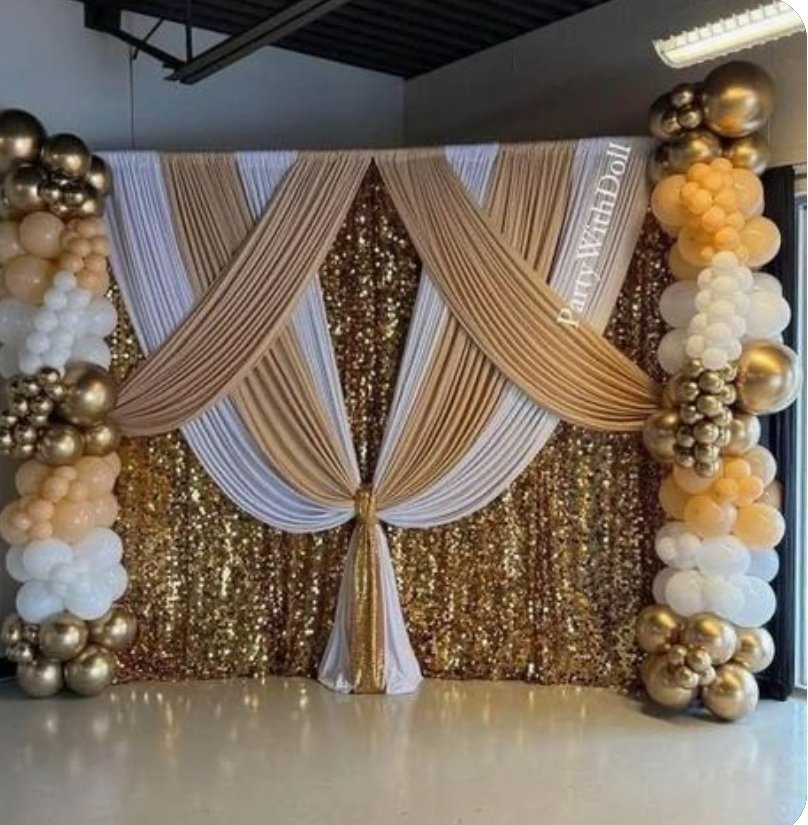 Mur Scintillant Sequins Dorés & Ballons FloDeco